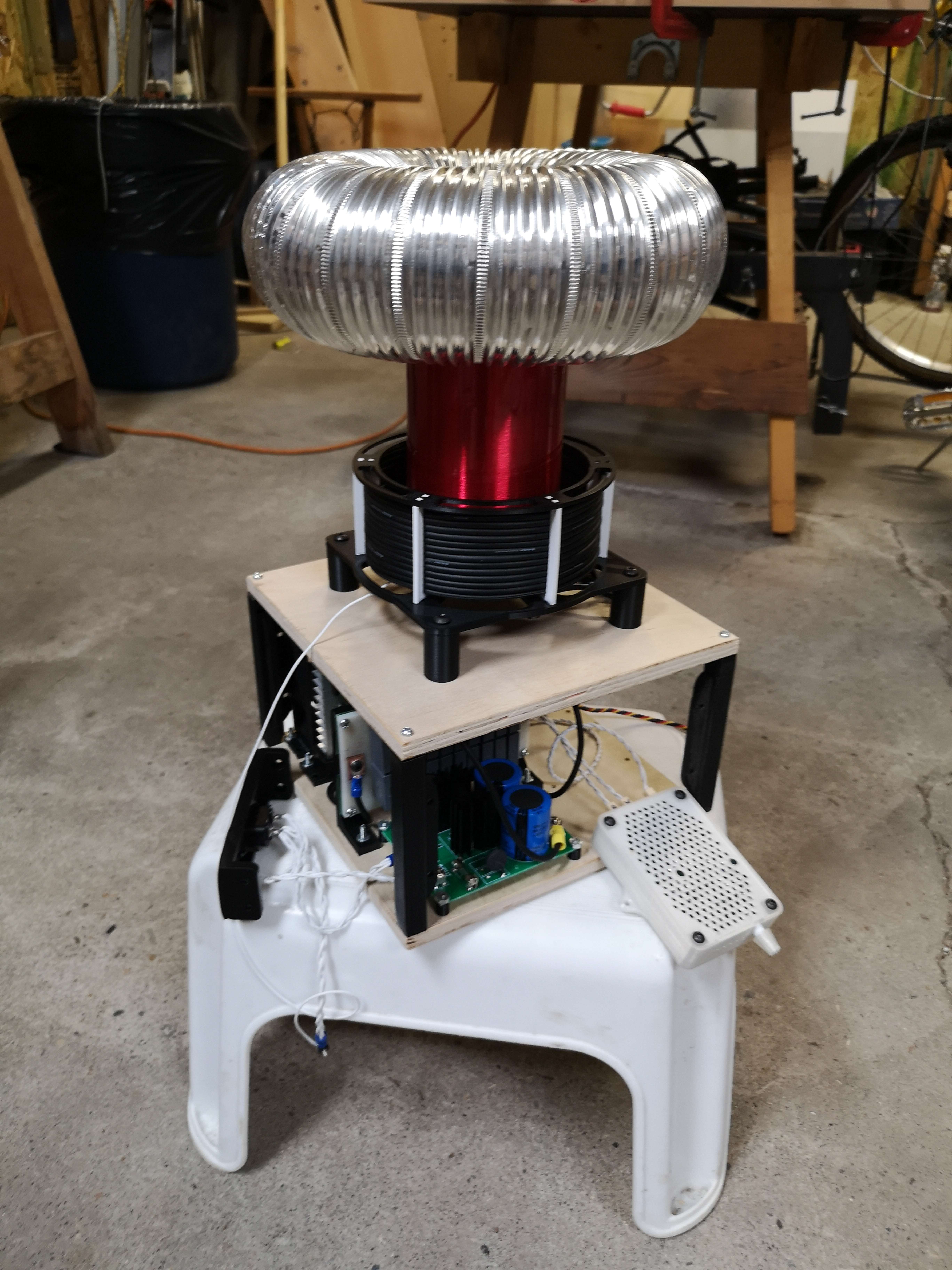 assembled tesla coil